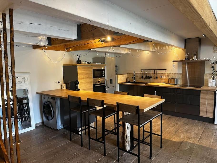 Hébergement de vacances Magnifique Maison Avec Jardin